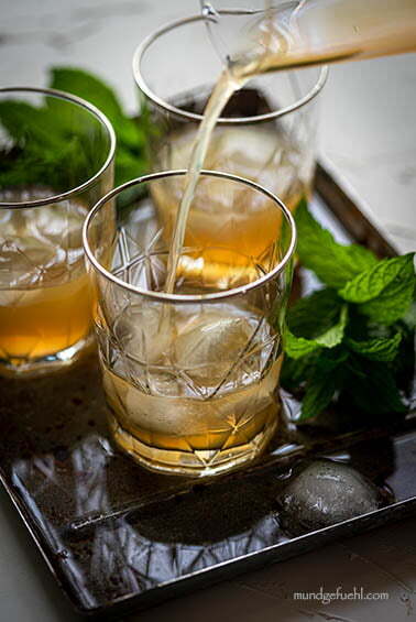 Ein Whiskey-Cocktail namens Mint Julep