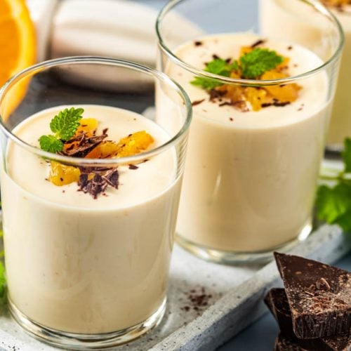3 Gläser Topfencreme mit Orange und Schokolade