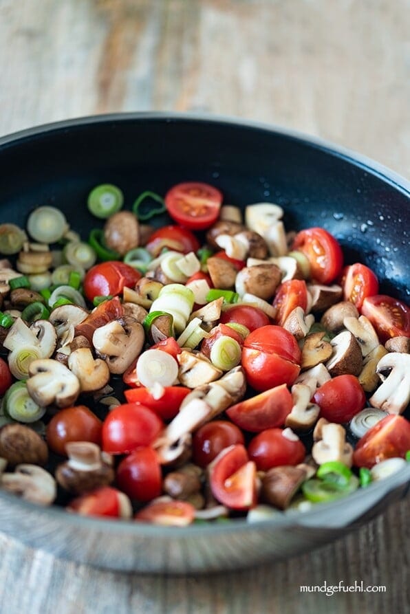 Pfannengericht mit Spätzle und Gemüse
