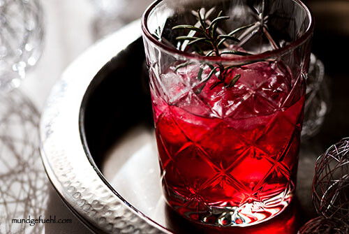 Campari Spritz auf einem Silbertablett