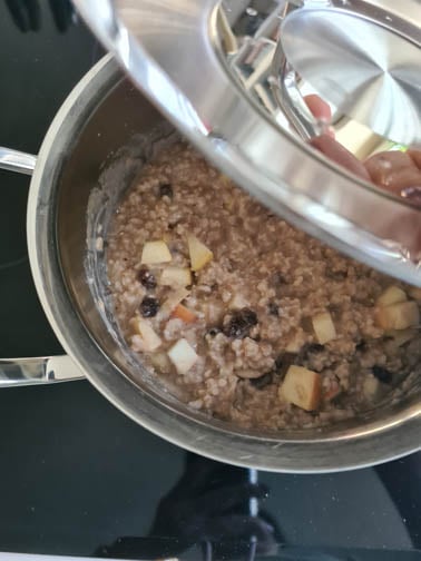 Porridge in Kochtopf