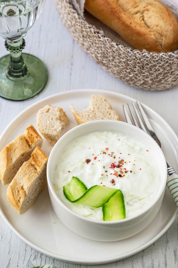 Griechisches Tzatziki einfach selber machen | Rezept
