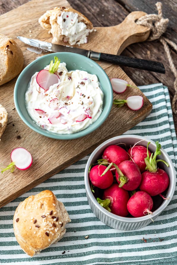 Brotaufstrich mit Radieschen | Rezept Brotaufstrich mit Radieschen | Rezept
