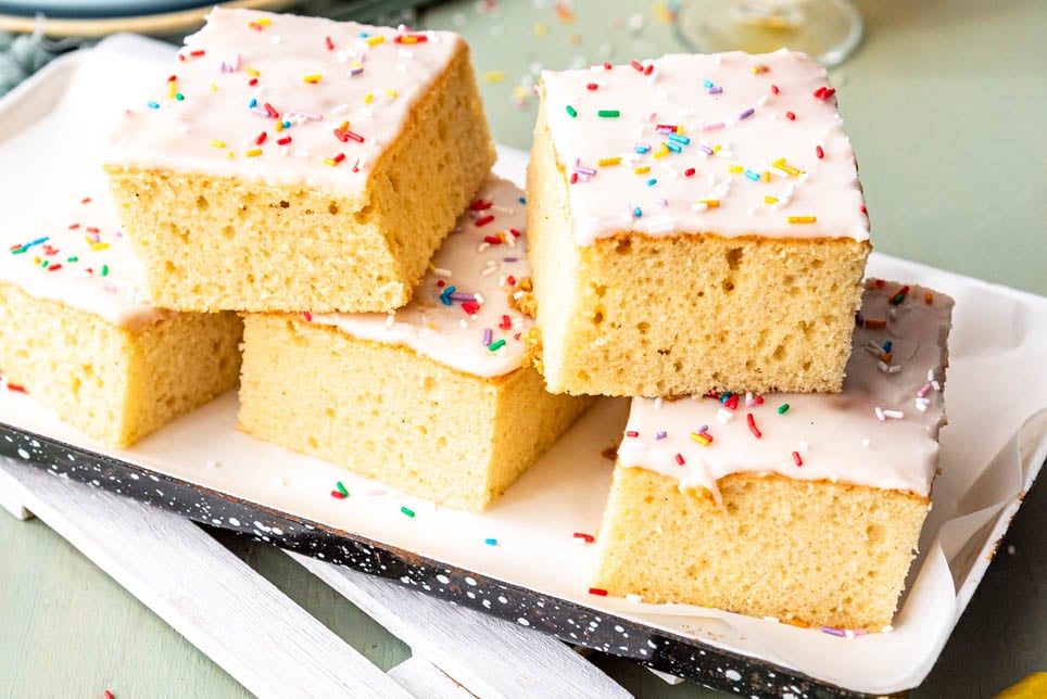 Fantakuchen für Kinder - einfacher Tassenkuchen | Rezept