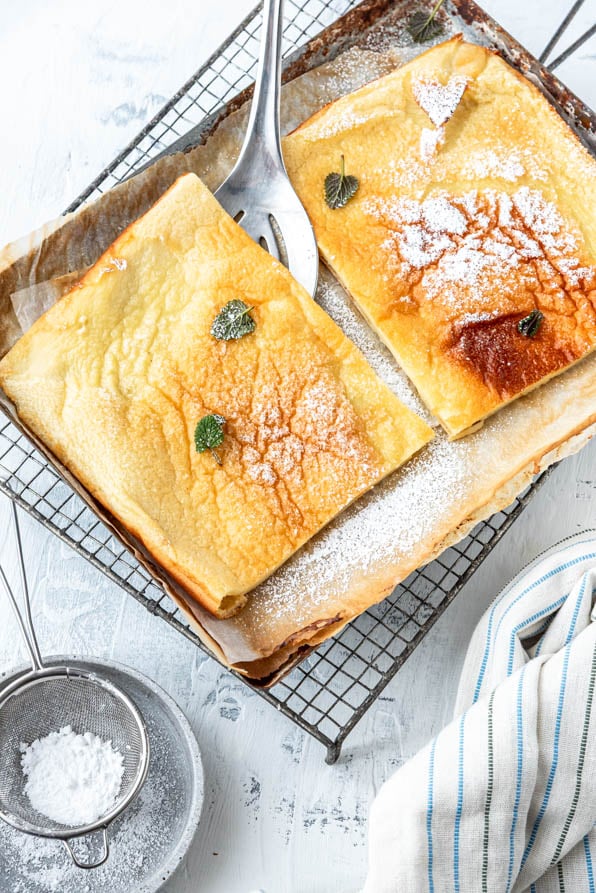 2 Stück Ofenpfannkuchen auf Blech