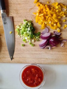 Geschnittene Zutaten für Wrap-Pizza Ofen