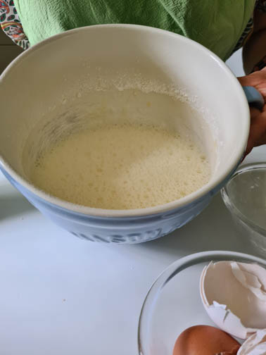 Schneller französischer Clafoutis mit Kirschen | Rezept